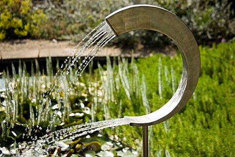 WATER_FEATURE_AT_WINGWELL_NURSERY__RUTLAND
