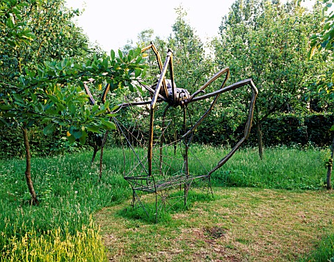 HALL_FARM__LINCOLNSHIRE_METAL_10_FOOT_HIGH_SPIDER_SEAT_BY_IAIN_TATAM_BENCH