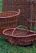 WINDRUSH WILLOW: WILLOW BASKET AND TRUG