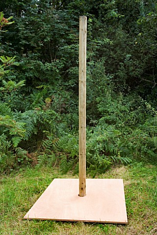 DESIGNER_CLARE_MATTHEWS_POST_TEPEE_PROJECT__PLYWOOD_SQUARE_OVER_THE_POST