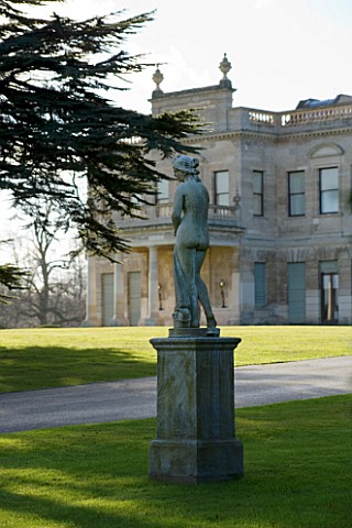 BRODSWORTH_HALL__YORKSHIRE_ENGLISH_HERITAGE_STATUE_WITH_CEDAR_TREE_AND_HALL_FRONT