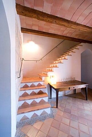 SON_BERNADINET_HOTEL__NEAR_CAMPOS__MALLORCA_SUITEDO_THE_HALLWAY_WITH_STAIRCASE__TABLE_AND_LAMP