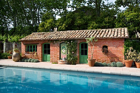 PROVENCE__FRANCE__ALTAVES_SUMMERHOUSECHANGING_ROOM_BESIDE_SWIMMING_POOL