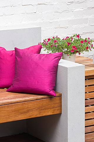 JARDINROSAINSPIRATIONS__SMALL_TOWN_GARDEN_HANDMADE_WHITE_PAINTED_OUTDOOR_SOFA_A__PLACE_TO_SIT__PINK_