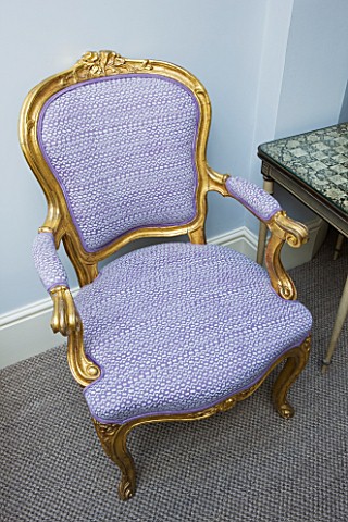 DESIGNER_JANE_CHURCHILL__CHAIR_IN_THE_LOUIS_QUINZE_STYLE_UPHOLSTERED_WITH_TISSUS_DHELENE_PRINTED_COT