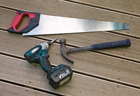 DESIGNER_CLARE_MATTHEWS__DECKING_PROJECT__SAW__HAMMER_AND_DRILL_USED_TO_MAKE_A_DECK
