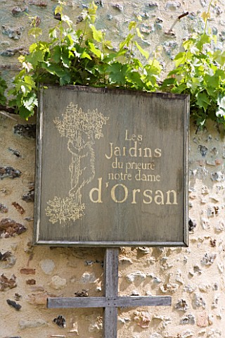 PRIEURE_NOTREDAME_DORSAN__FRANCE_SIGN_ON_THE_FRONT_OF_THE_HOUSE