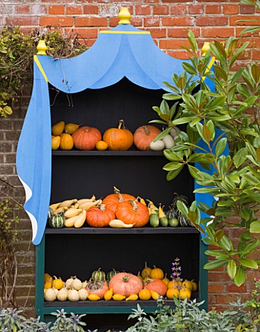 PUMPKIN_THEATRE__WATERPERRY_APPLE_DAY_EVENT__WATERPERRY_GARDENS__OXFORDSHIRE