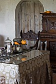 CHATEAU DU RIVAU  LOIRE VALLEY  FRANCE: DINING ROOM WITH TABLE AND SIDEBOARD