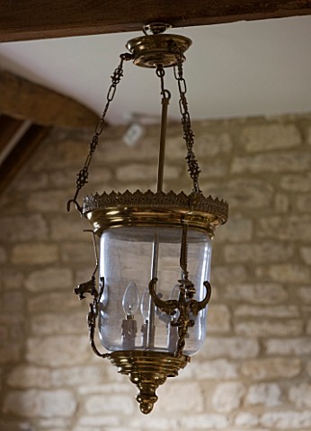 FULBROOK_HOUSE_RECEPTION_HALL_DECORATIVE_ANTIQUE_CEILING_LANTERN_IN_BRASS_AND_GLASS