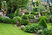 LA CASELLA, FRANCE: STONE, WALLS, STEPS, CLIPPED, TOPIARY, MEDITERRANEAN, FRENCH, FORMAL, EVERGREENS, SUMMER, PROVENCE, HEDGES, HEDGING, BOX, BUXUS, WISTERIA, SLOPING, GRASS, LAWN