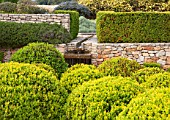 LA JEG, PROVENCE, FRANCE: DESIGNER ANTHONY PAUL - WALL, RILL, FOUNTAIN, SPRING, MEDITERRANEAN, CLIPPED, TOPIARY, GREEN