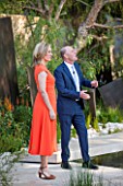 CHELSEA FLOWER SHOW 2016: TELEGRAPH GAREDEN DESIGNED BY ANDY STURGEON - TV CELEBRITIES JOE SWIFT AND SOPHIE RAWORTH