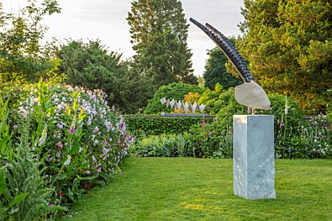 ASTHALL_MANOR_OXFORDSHIRE_LAWN_ROSES_SCULPTURE_REACHING_BY_VANESSA_PASCHAKARNIS_HEDGE_HEDGES_HEDGING