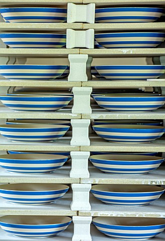 ALHAM_FARM_SOMERSET_CORNISHWARE_THE_POTTERY__CORNISHWARE_BLUE_AND_WHITE_STRIPED_BOWLS_COMING_OUT_OF_