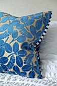 GIBBONS CROFT, WEST CLANDON, SURREY: BEDROOM, NEUTRAL COLOURS, WHITE, LINEN BLUE VELVET CUSHION ON BED