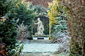 MALVERLEYS, HAMPSHIRE: WINTER, FROST, FROSTY, HEDGES, FORMAL, SCULPTURE, STATUE, NEPTUNE, GROTTO BY SIMON PETIFER