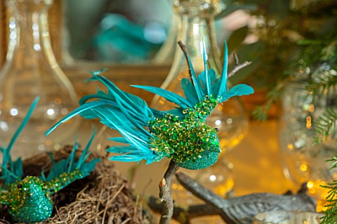BUTTER_WAKEFIELD_HOUSE_LONDON_CHRISTMAS_BLUE_BIRD_DECORATION_IN_LIVING_ROOM
