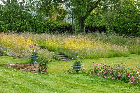 ROOKERY_FARM_SURREY_LAWN_CONTAINERS_URNS_STEPS_WILDFLOWER_MEADOW_ROSES_GARDENS_ENGLISH_COUNTRY_SUMME