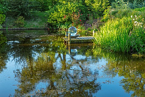 MANOR_FARM_CHESHIRE_WOODEN_PONTOON_LAKE_POND_WATER_WATER_FEATURE_POOL_SUMMER