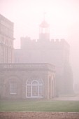 FORDE ABBEY, SOMERSET: THE ABBEY IN FOG, OCTOBER, FALL, MORNING LIGHT, MIST