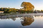 FONTHILL HOUSE GARDENS, WILTSHIRE: EARLY MORNING, FONTHILL LAKE, POOL, POND, WATER, SPRING, MAY, REFLECTED, REFLECTIONS, TREES
