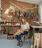 BEX PARTRIDGE, BOTANICAL TALES: BETH IN HER STUDIO MAKING DRIED FLOWERS AND GRASS WREATH