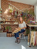 BEX PARTRIDGE, BOTANICAL TALES: BETH IN HER STUDIO MAKING DRIED FLOWERS AND GRASS WREATH