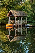 PRIORS MARSTON, WARWICKSHIRE: VIEW ACROSS LAKE TO BOAT, BOATHOUSE, SEPTEMBER, REFLECTED, REFLECTIONS