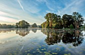 THE DOWER HOUSE, DERBYSHIRE SEPTEMBER, LAKE, WATER, AUTUMN, POOL, ISLAND