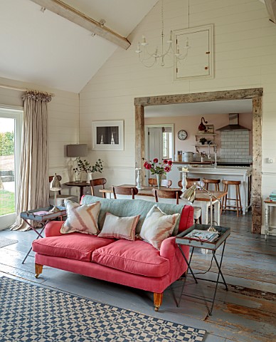 ASHBROOK_HOUSE_NORTHAMPTONSHIRE_GUEST_COTTAGE_SOFA_AND_VIEW_THROUGH_TO_KITCHEN